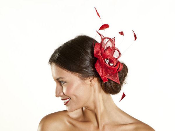 Red Sinamay Feather Crystal Fascinator Hair Comb Slide Hat Weddings Races